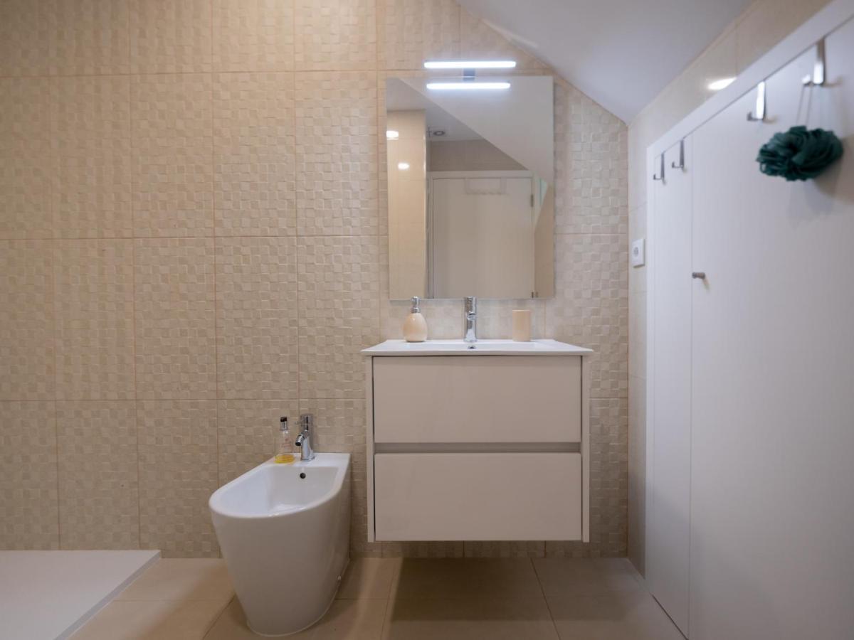Appartamento Coxim - com pátio em pleno coração de Aveiro Esterno foto
